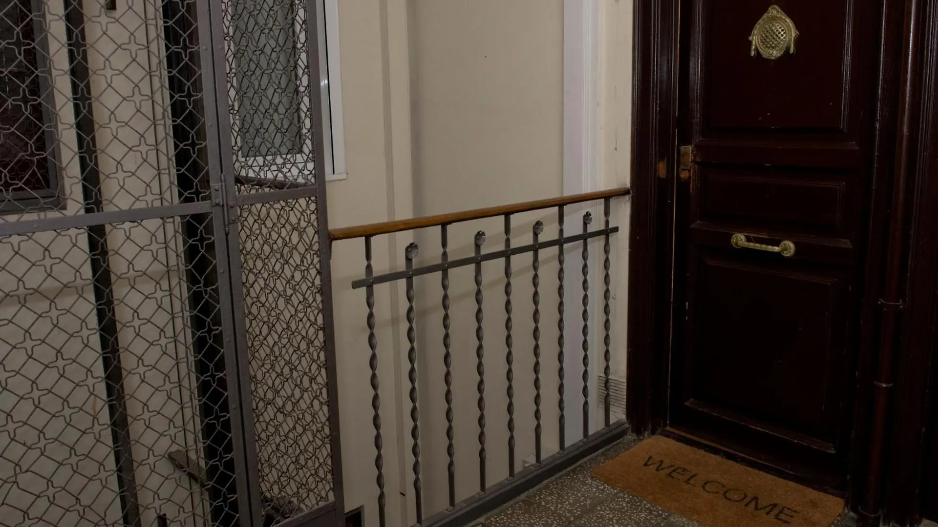 Apartamento Gaudi-Sant Pau Barcelona 0*,  Spain