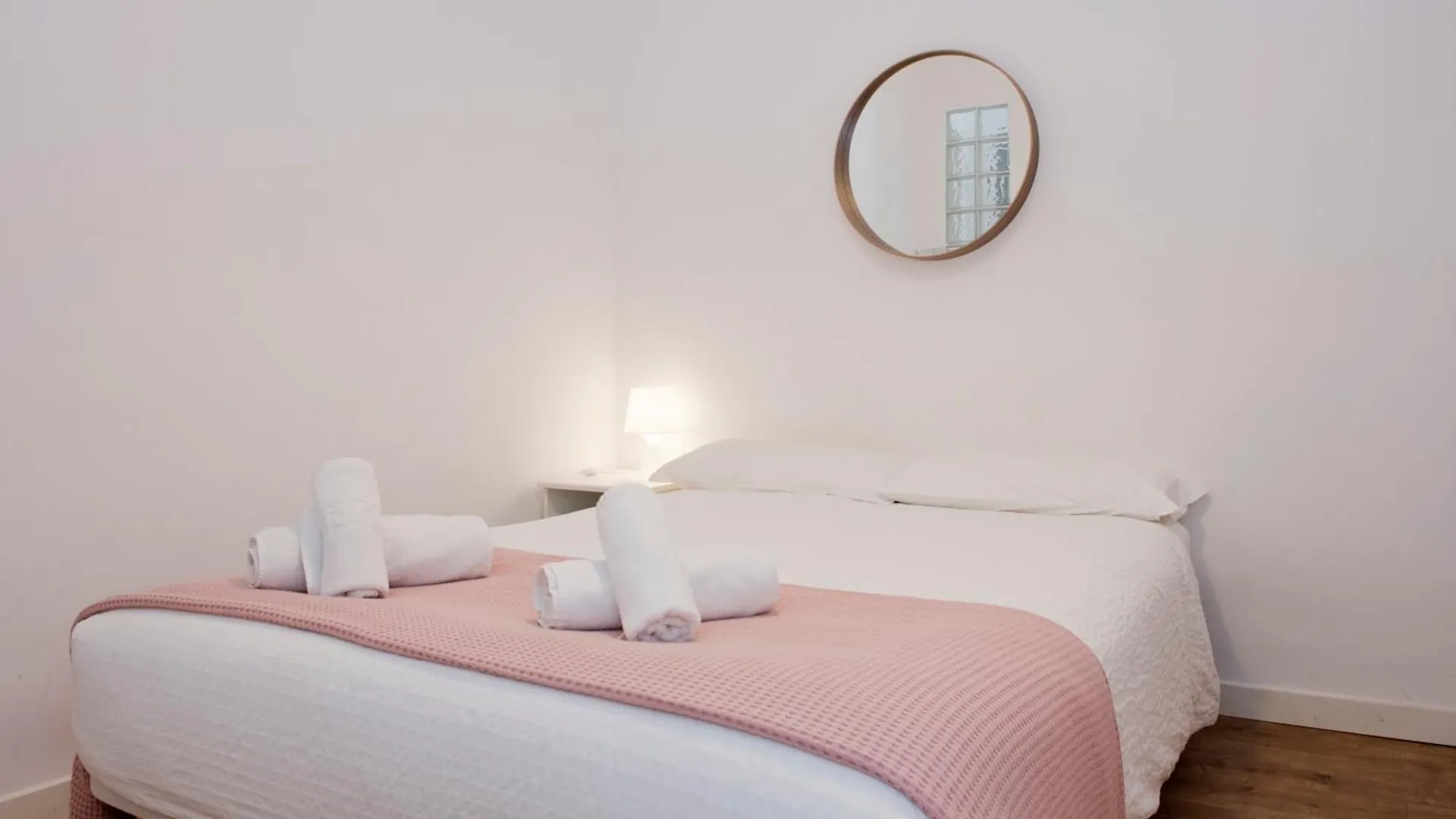 Apartamento Gaudi-Sant Pau Barcelona 0*,